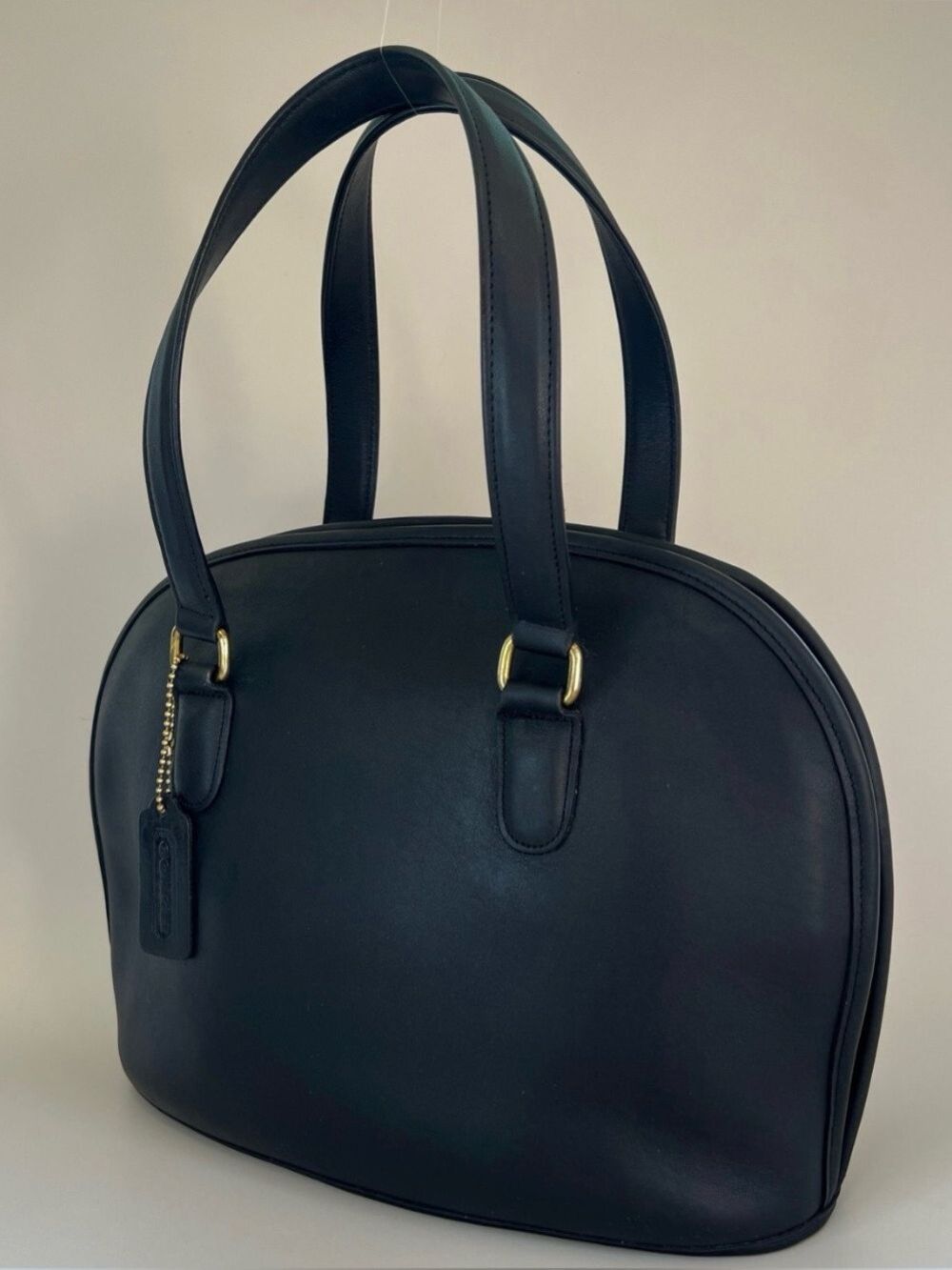 Vintage Coach Petite Pelham Zip 9959 Black Leather Bag

Made In USA 1994